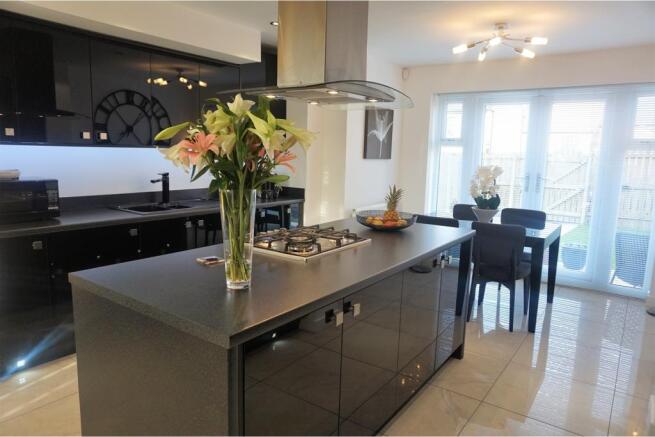 Kitchen / Breakfast