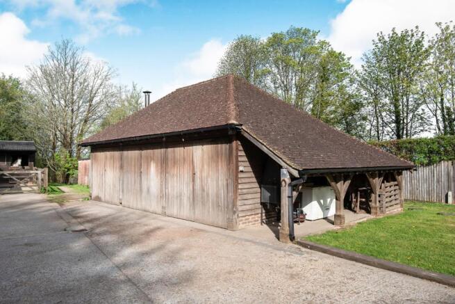 Triple Bay Garage