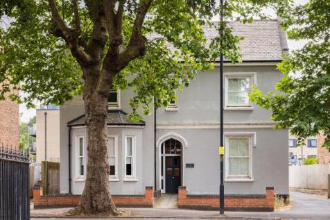 Avenue Road, Leamington Spa