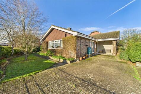 Clappsgate Road, Pamber Heath, Tadley, Hampshire, RG26