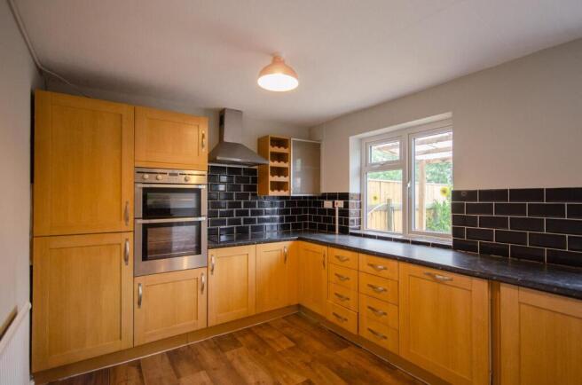 3 bed Terraced for sale Image 6