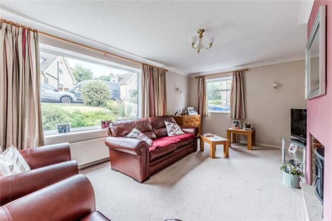 3 bed Semi-Detached for sale Image 6
