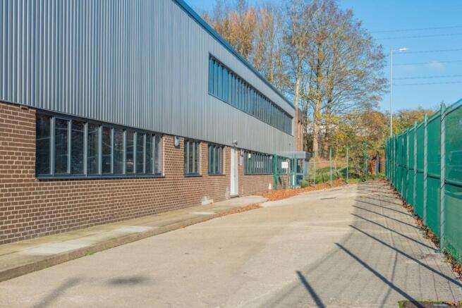 Unit-1-Crompton-Rd-Groundwell-Ind-Est-Swindon-49