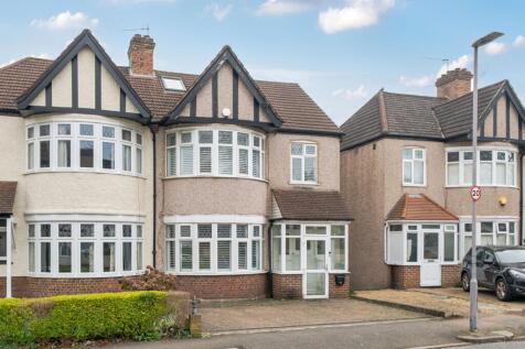 Demesne Road, Wallington, SM6