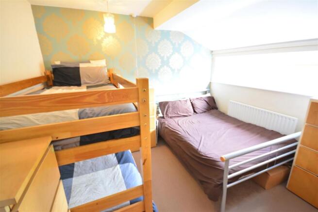 bed1.1.JPG