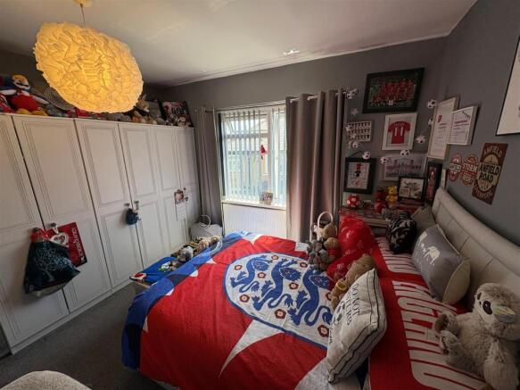 3 bed Semi-Detached for sale Image 10