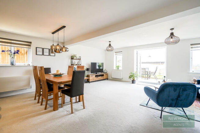 4 bed Detached for sale Image 7