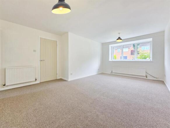 Lounge / Dining Room