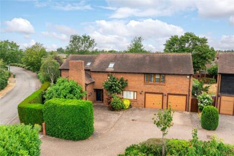Corbett Close, Willen, Milton Keynes, Buckinghamshire, MK15