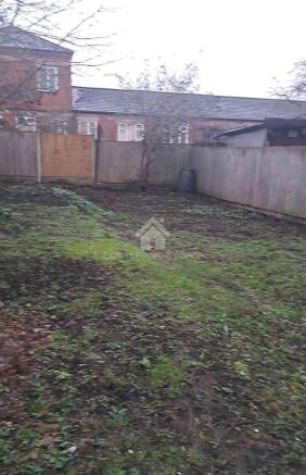 3 bed Semi-Detached to rent Image 8