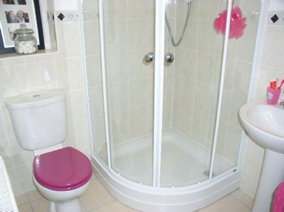 En - Suite Shower Ro