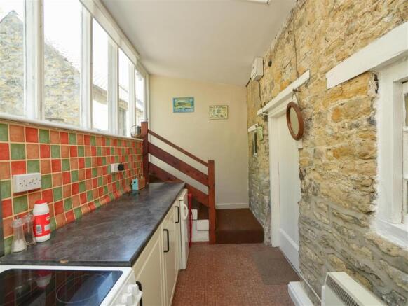 2 bed Cottage for sale Image 8