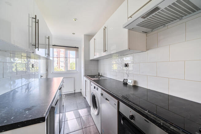 1346523-5-68b01fa...