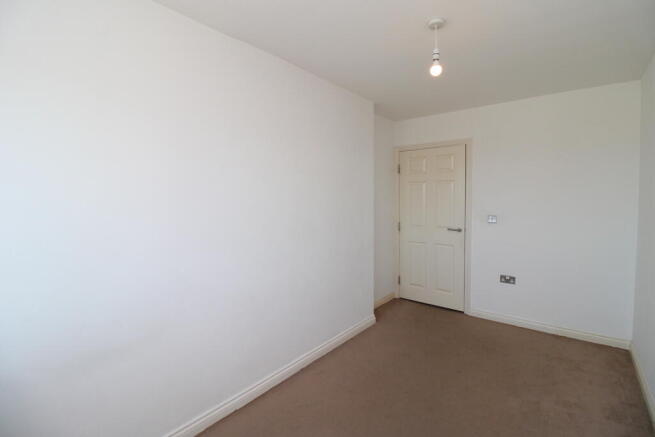 2 bed Apartment to rent Image 7