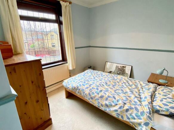 child lane 8 bed 2.jpg