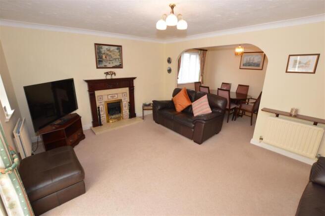 Oak Tree Avenue, Scotton, Catterick Garrison photo 4