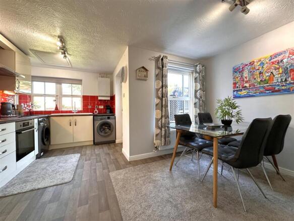 Open-Plan Dining Kitchen 829