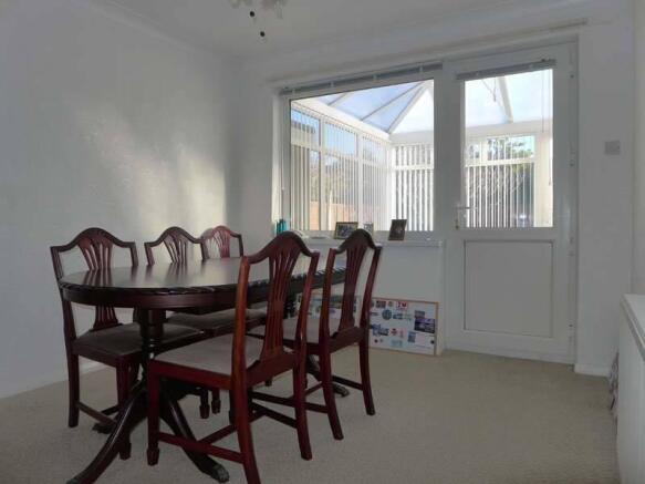 Dining/Fourth Bedroom