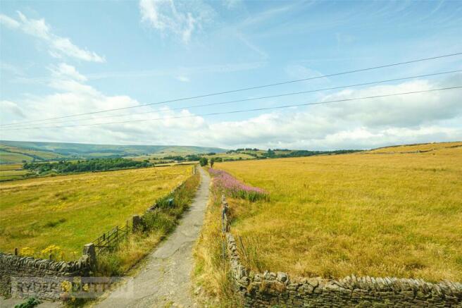 2 bed Terraced for sale Image 10