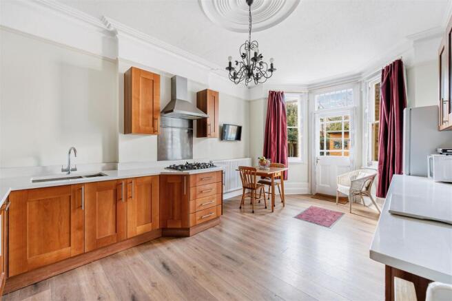 42 Lexden Road-4.jpg