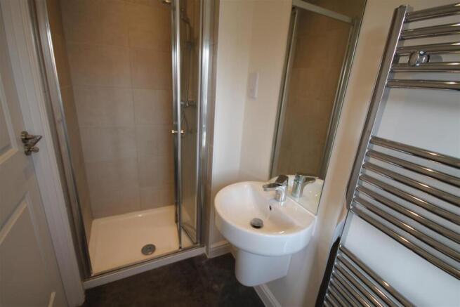 En Suite 1.JPG