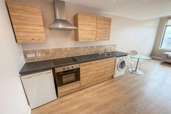 1 bed Flat to rent Image 5