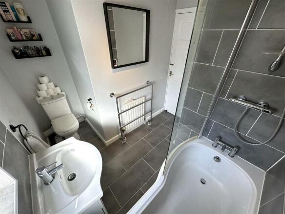 Stylish Bathroom 801