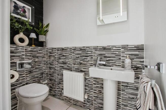 3 bed Detached for sale Image 8