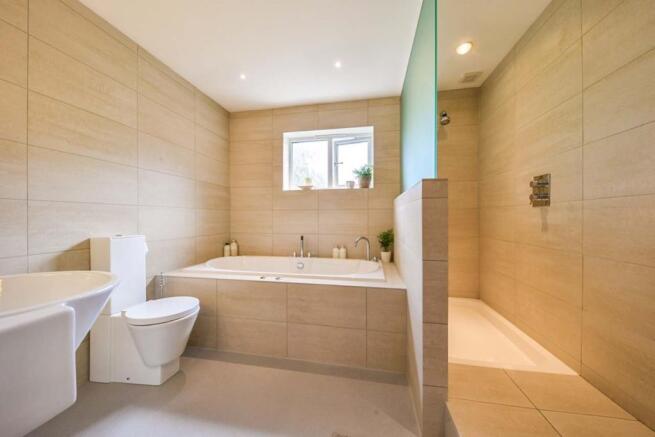 Ensuite
