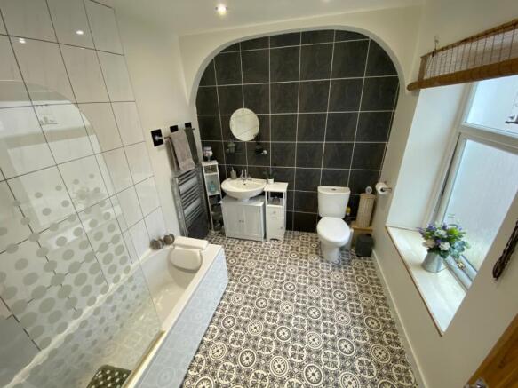 Photo 9