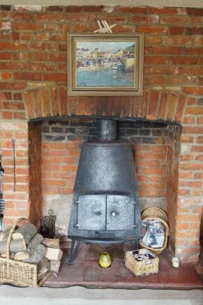 Sitting Rm Fireplace