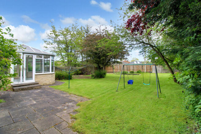 5 bed Detached for sale Image 7