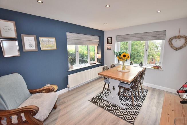 3 bed Semi-Detached for sale Image 7