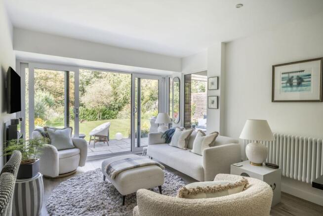 Cherry Orchard, Ashtead, KT21 photo 3