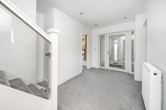 4 bed House for sale Image 8