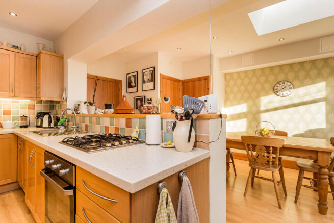 Kitchen/Breakfast...