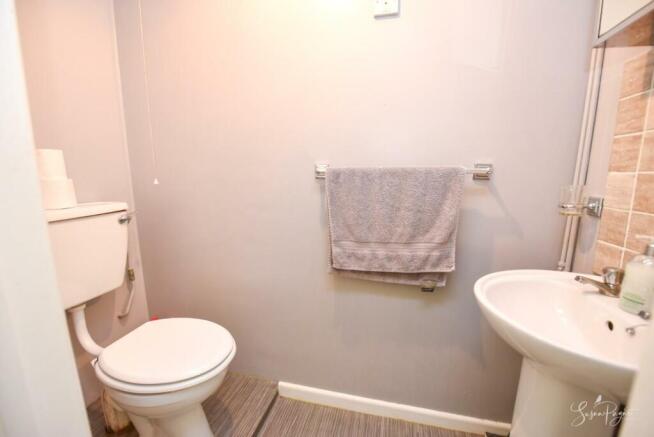 En-suite Cloakroom
