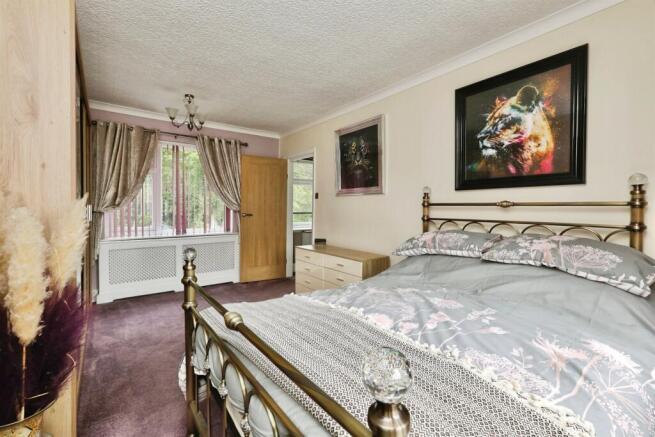 2 bed Semi-Detached for sale Image 10