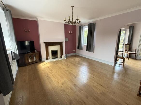 Donisthorpe Lane, Moira, Swadlincote photo 4