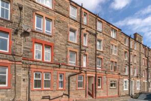 1f2, 36, Hawthornvale, Newhaven, Edinburgh EH6 4JN