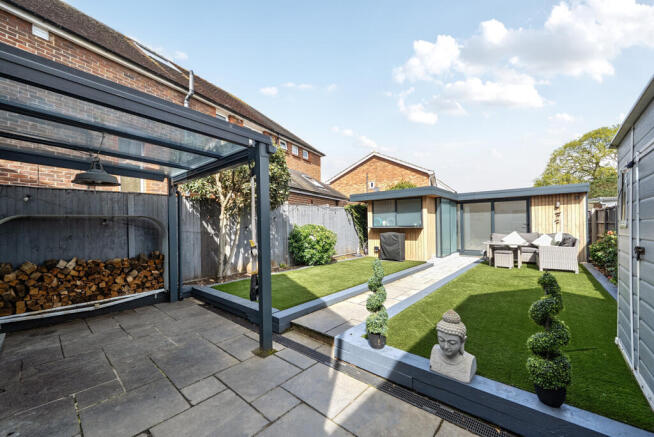 1446563-2-69e0cf0...