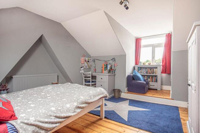 Bedroom 2 (Double)