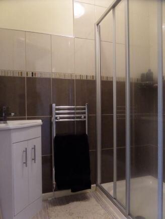 Ensuite shower