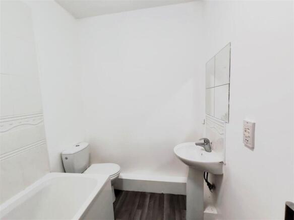 1 bed Flat to rent Image 6