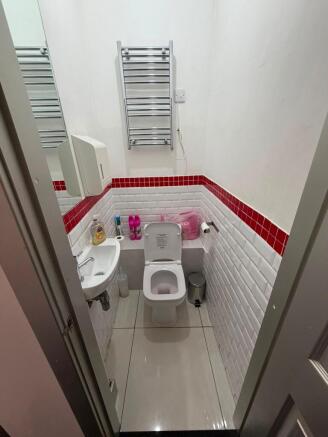 4 bed Flat to rent Image 9