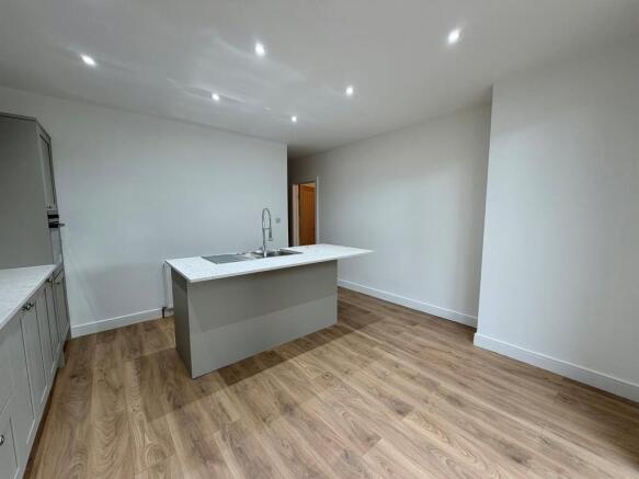 2 bed Semi-Detached Bungalow for sale Image 7