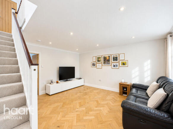 Mareham Close, Bracebridge Heath photo 4