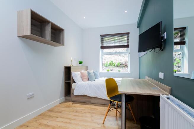 7 bed Flat to rent Image 7