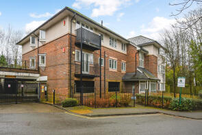9, Sarum Court, Sarum Road, Winchester SO22 5FL