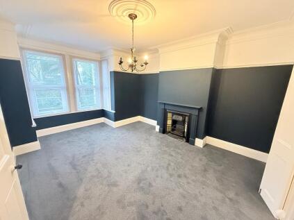 Luxury 4 Bedroom Victorian Home with Garage Fully Renovated, Peverell, Plymouth